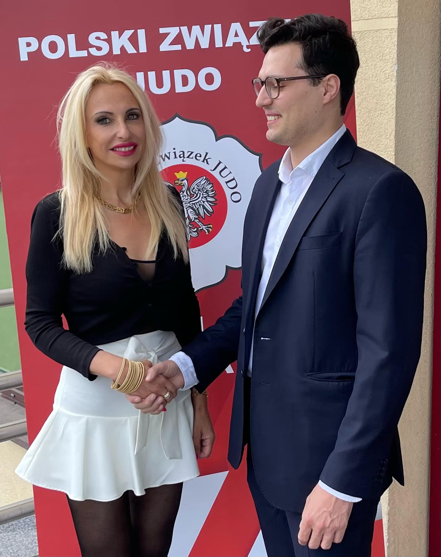 Pani prezes nosi mini [GALERIA]