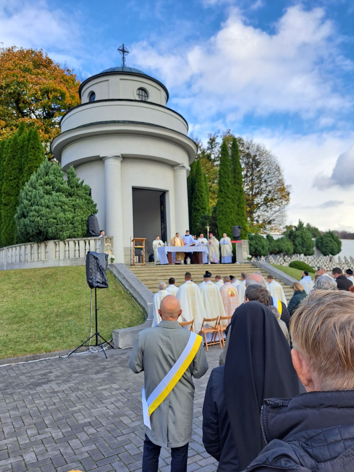 Znicze zapłonęły na Kresach [galeria]