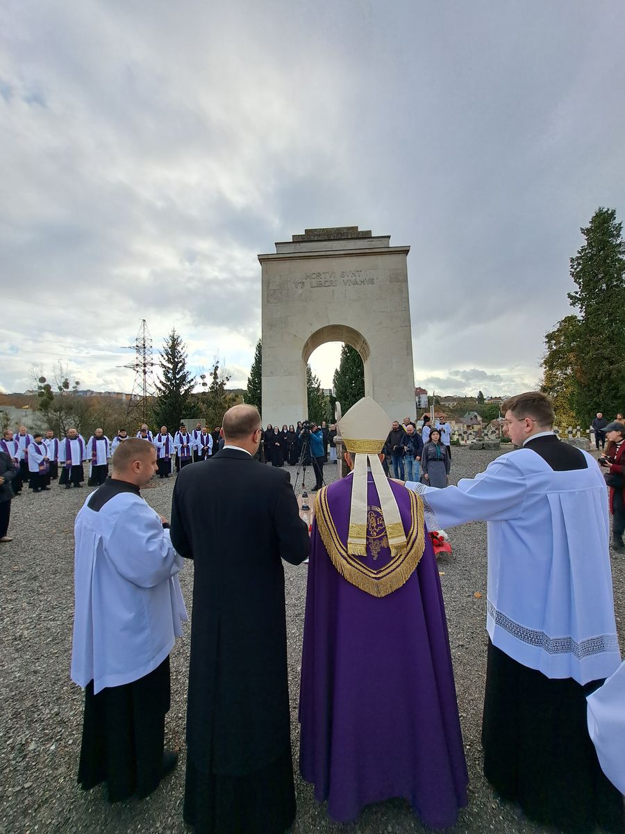Znicze zapłonęły na Kresach [galeria]