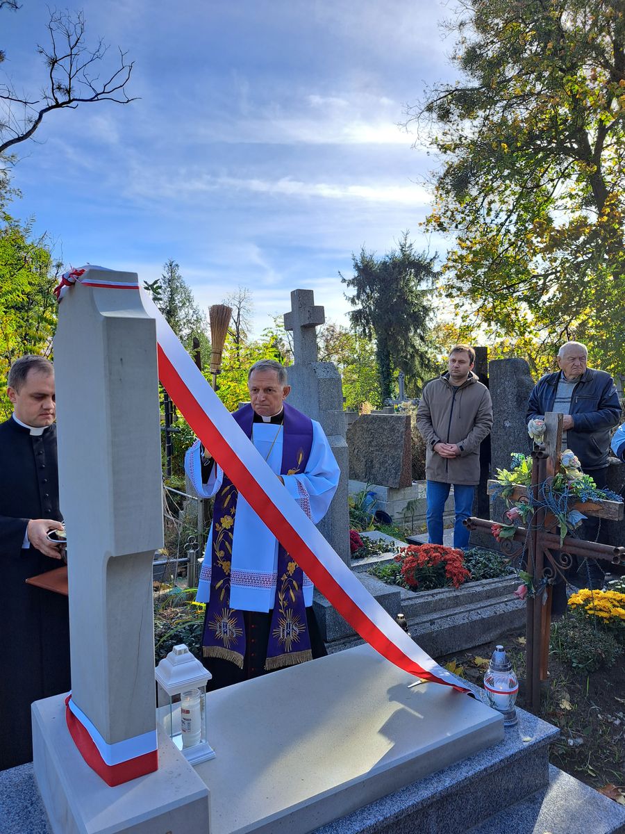 Znicze zapłonęły na Kresach [galeria]