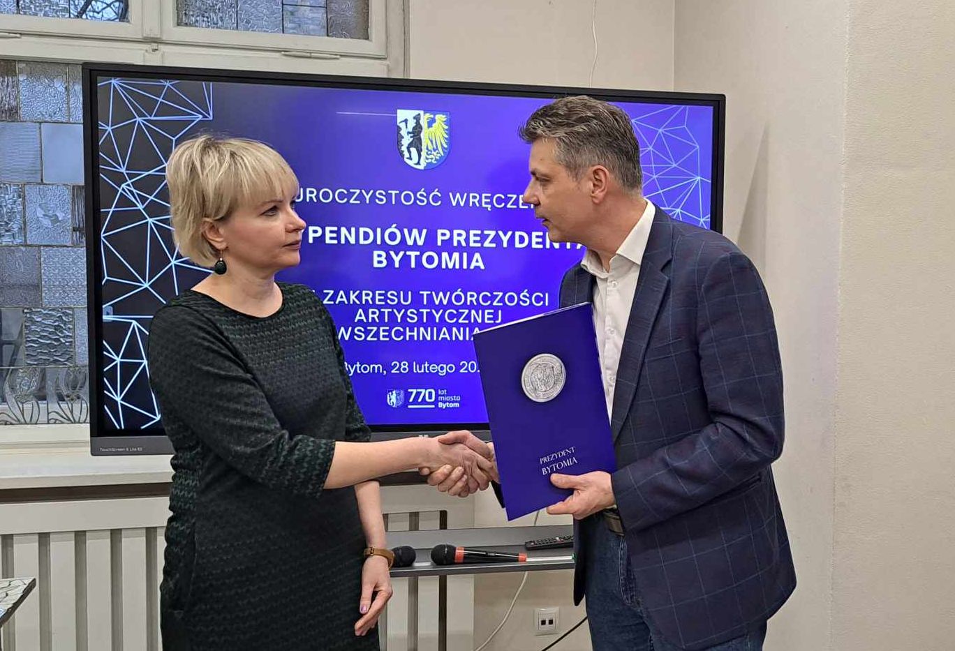 Prezydent i twórcy ze stypendiami