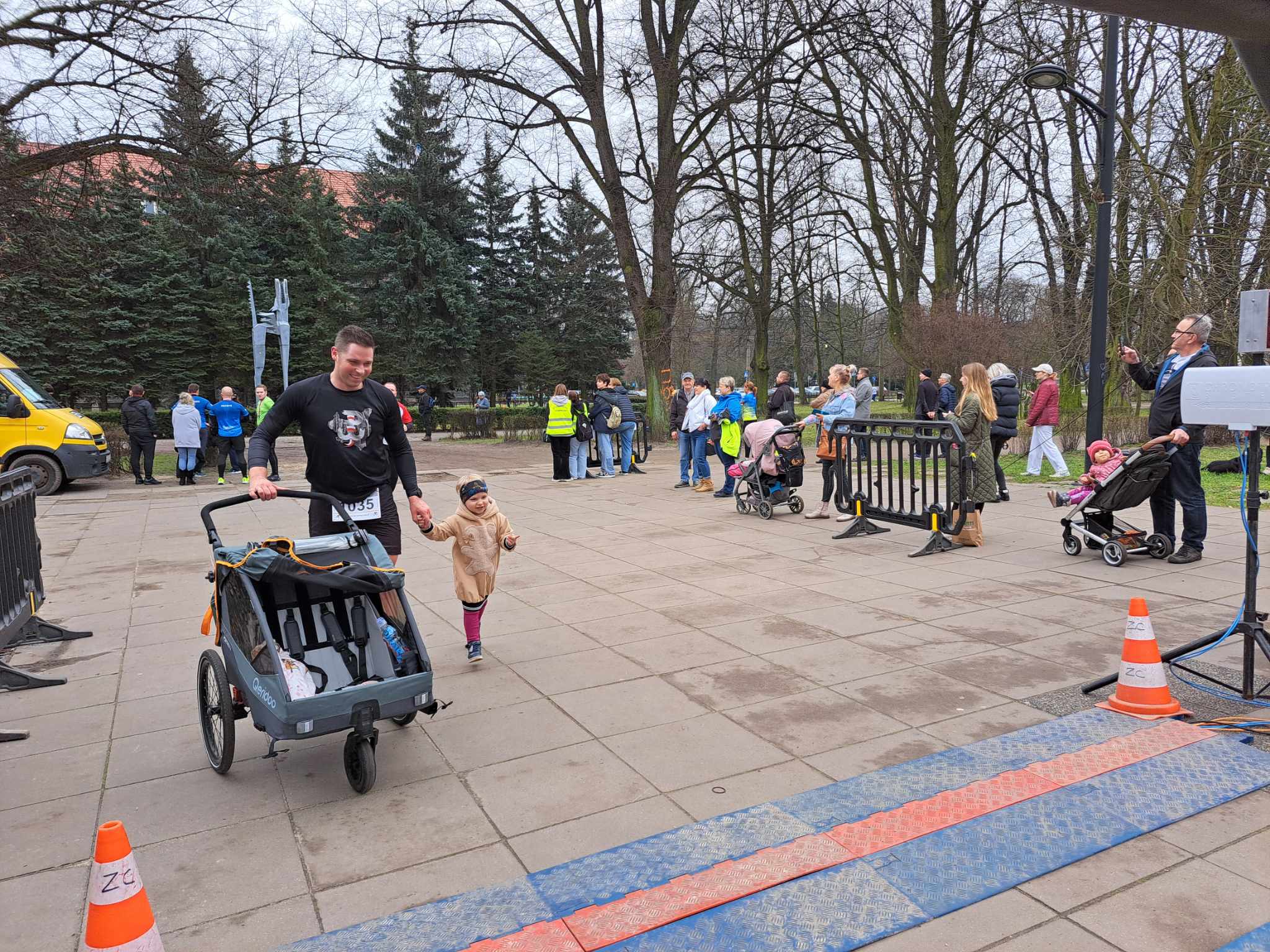 300 na starcie. To był bieg! [Galeria]