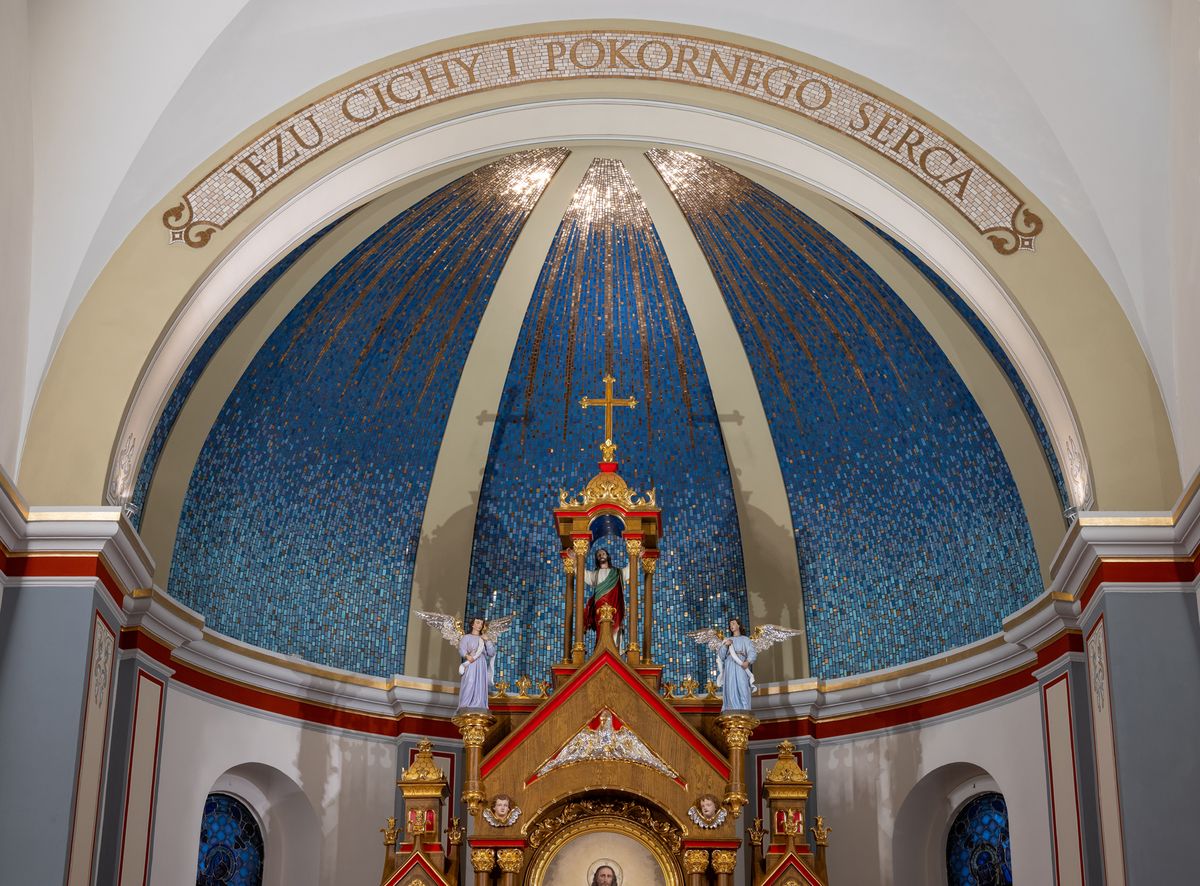 Piękno kościołów w Bytomiu się rodzi