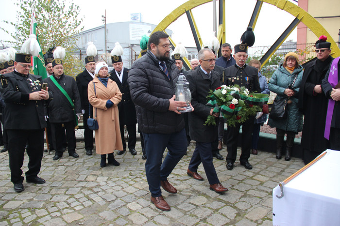  Uroczyście uczcili poległych górników…