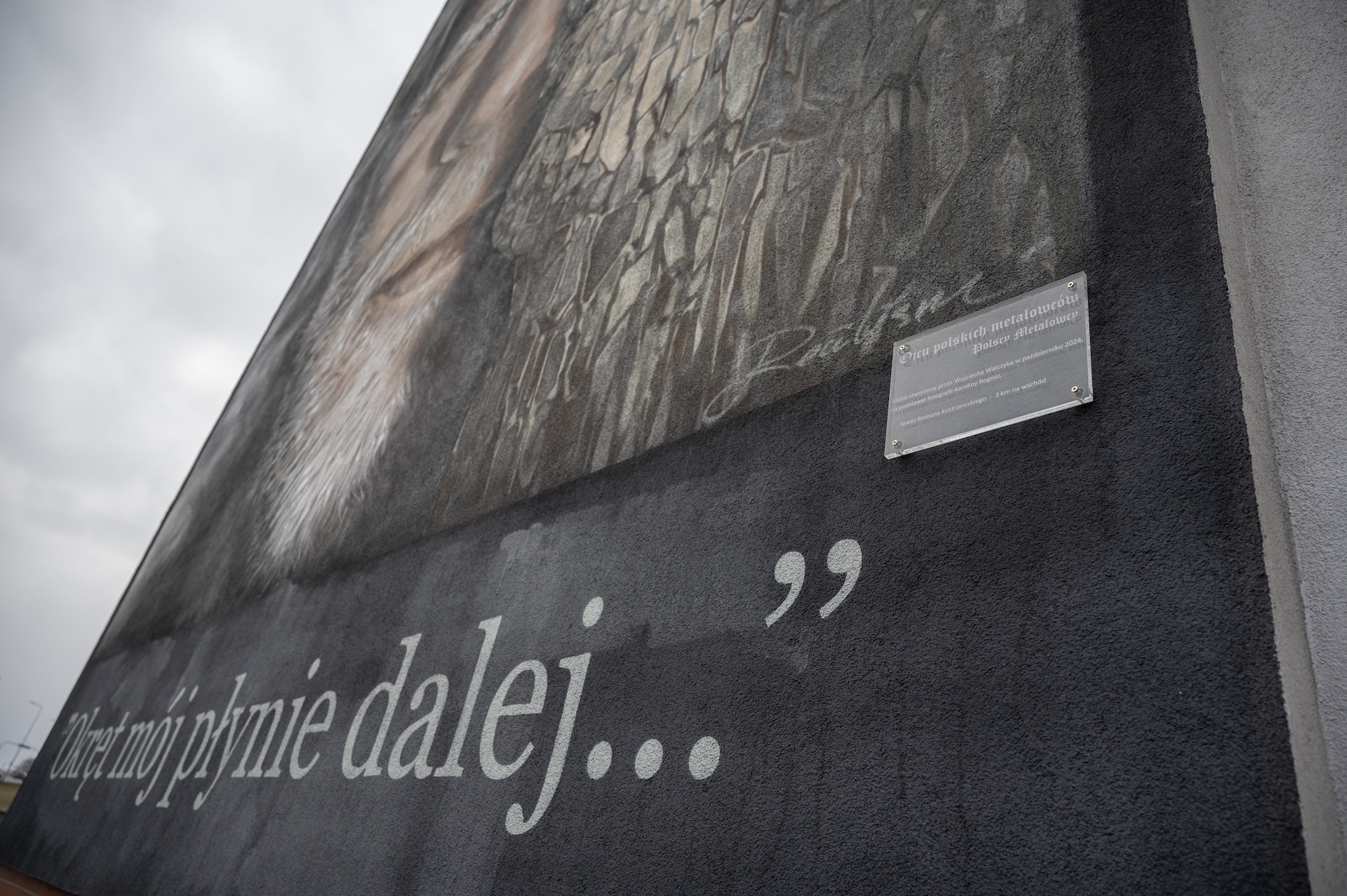  Mural oficjalnie odsłonięty, czyli Romanowi się…