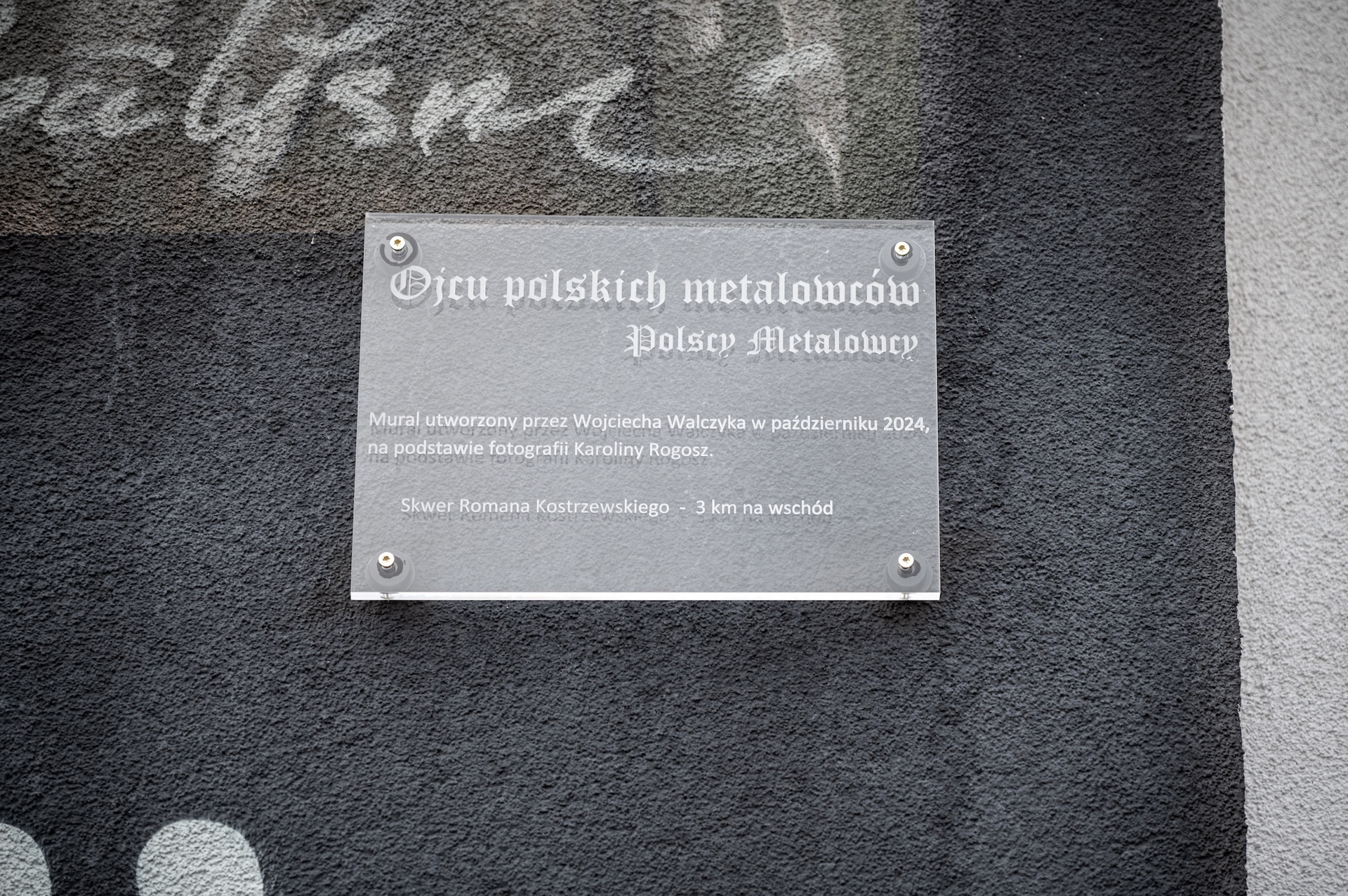  Mural oficjalnie odsłonięty, czyli Romanowi się…