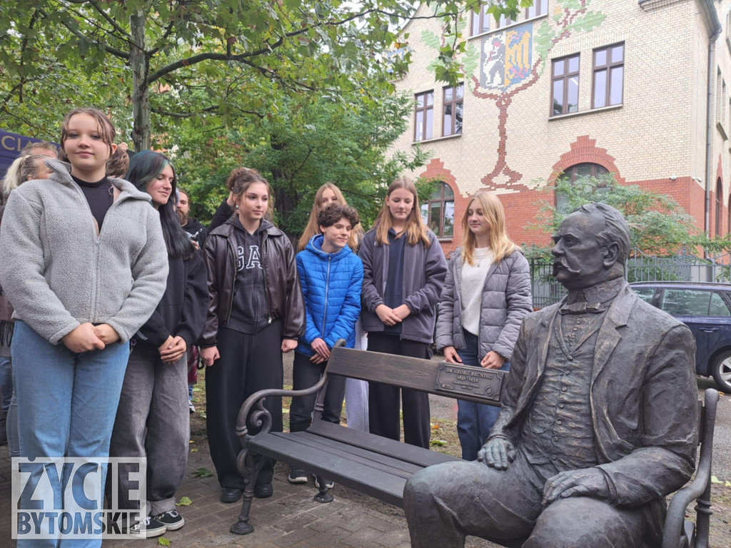 Odsłonięcie ławeczki nadburmistrza Brüninga