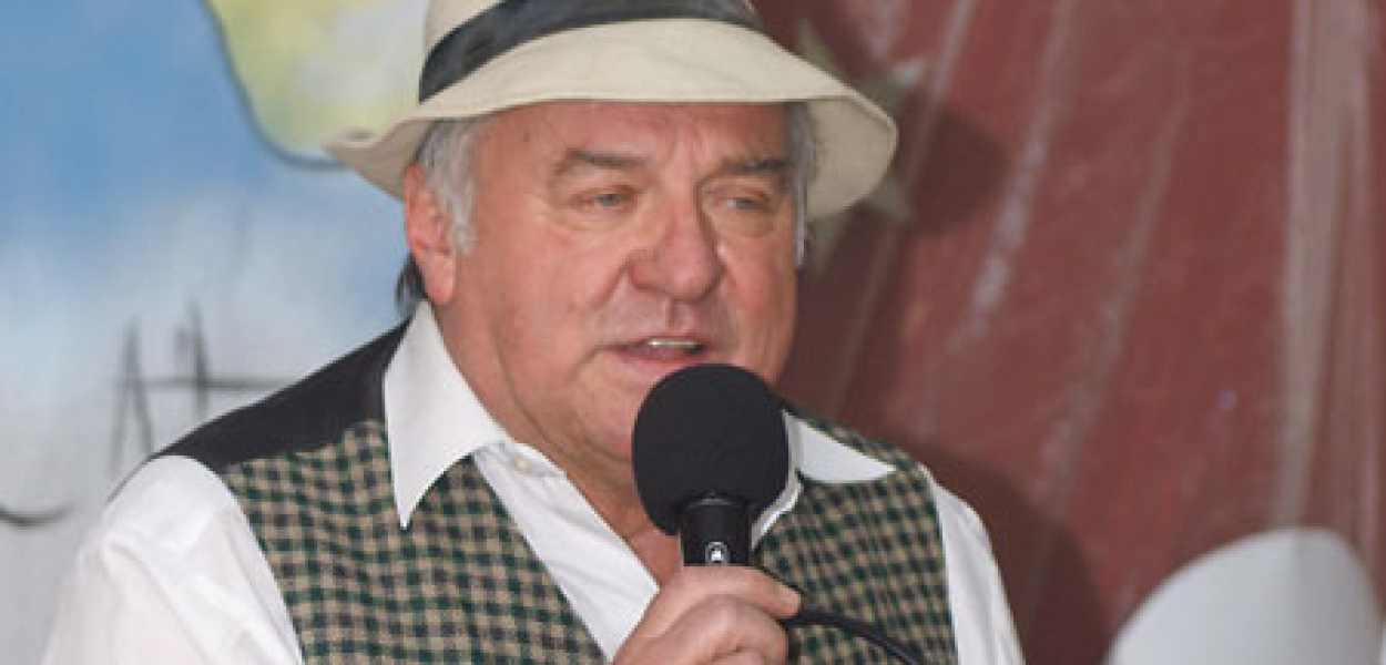 Adam Żurawski: artystycznie i harcersko