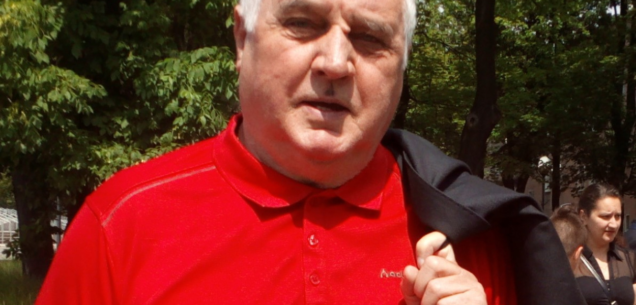 Legendarny piłkarz z kontuzją polityczną