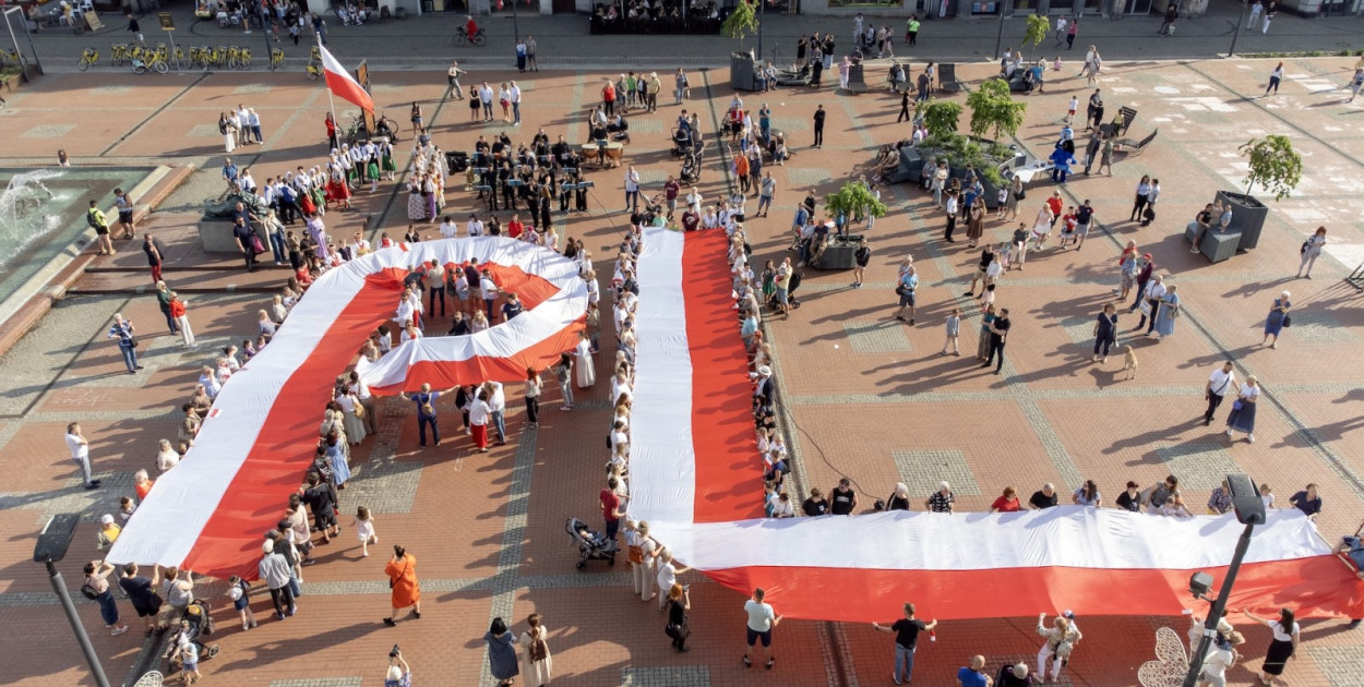 Dzień Flagi na bytomskim Rynku