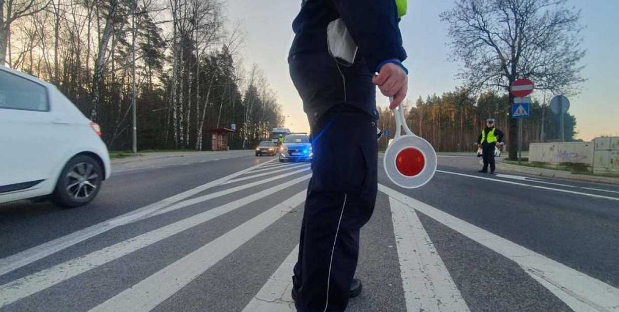 Bandzior trafił za kraty, bo przechodził na czerwonym