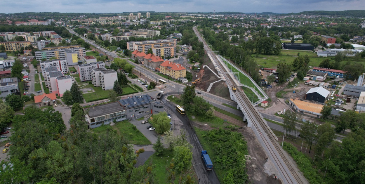 Centrum powstanie obok linii kolejowej 