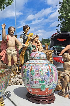 Na bytomskim jarmarku staroci-659