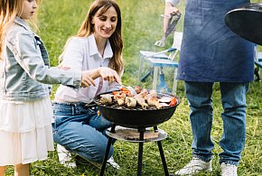 Czy 2 maja to dzień wolny od pracy? Jak działają sklepy i urzędy?-28178