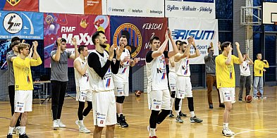 Koszykarze się podnieśli i roznieśli Legionowo-28186