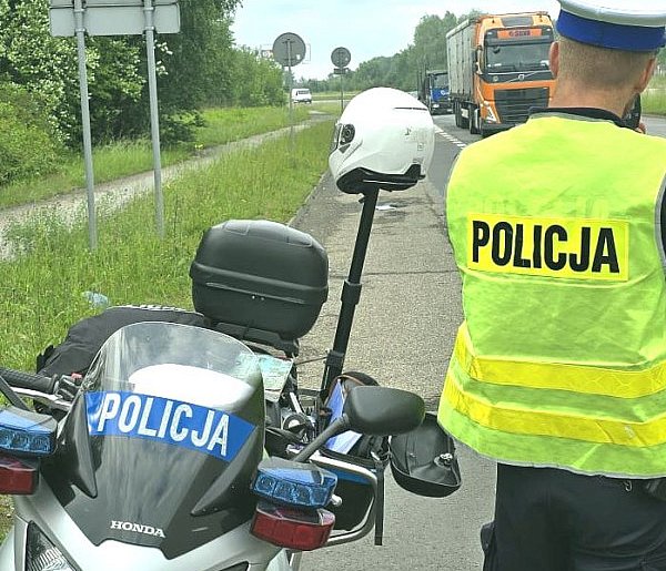 Pirat z Bytomia mknął przez Radzionków -28230