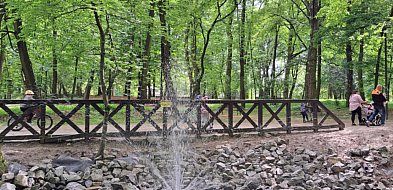 Żródło bije na Górze Miłości  [galeria]-28282