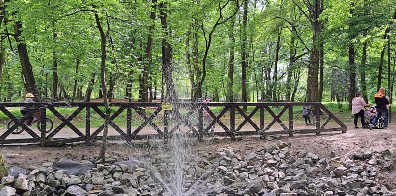 Źródło bije na Górze Miłości  [galeria] - 28282