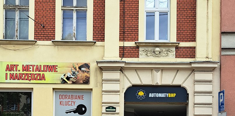 Zaczęło się od firmy polonijnej - 28321