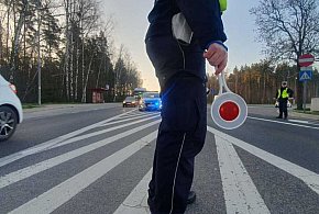 Z pasów prosto za kraty-28412
