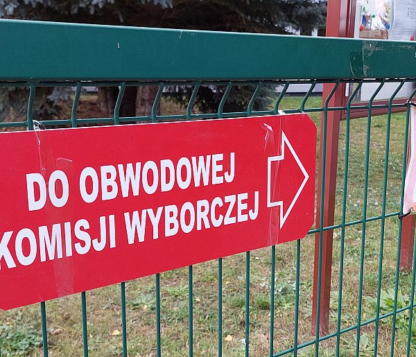 Polacy masowo ruszyli do urn. Padł historyczny rekord-28404