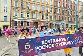 Opera wyszła w miasto-28644
