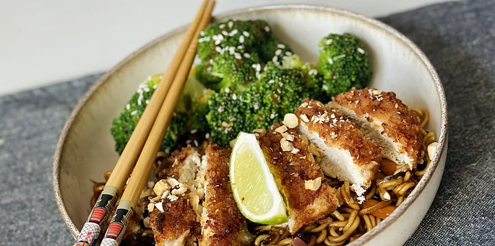Udon Pad Thai z kurczakiem w panko i brokułami-28801