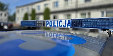 Pijana uderzyła w zaparkowany pojazd-29367