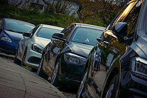 Tysiące samochodów idą pod młotek. Można je mieć za pół ceny-29668