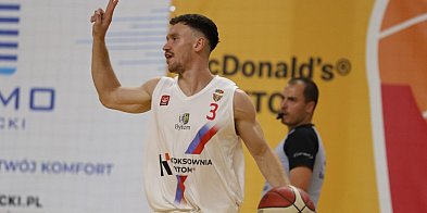  Koszykarze raz wygrali i raz przegrali-29750