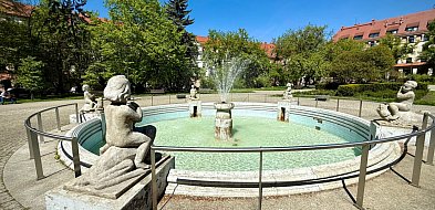 Odnowią zabytkową fontannę -29754