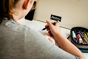 Obowiązkowe prace domowe wrócą do szkół? Polacy mówią jasno-29890