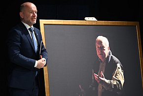 Wydział pod patronatem Stuhra!-30435