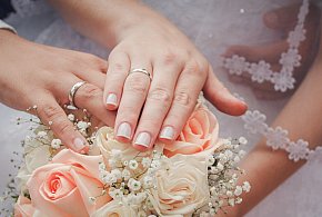 40 tys. zł za ślub i dziecko. PiS chce zachęcać do małżeństw i rodzicielstwa-31327