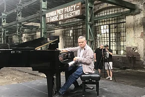 Fortepian cenniejszy od Mercedesa-31413