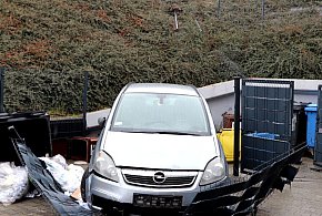 Miał ponad 3 promile, a jechał samochodem