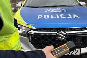 Jechał na bani i chciał przekupić mundurowych