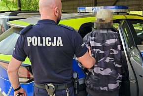 Płacił nie swoją kartą, grozi mu 10 lat
