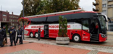 Mundurowi oddawali krew dla potrzebujacych-30107