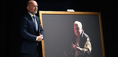 Wydział pod patronatem Stuhra!-30435