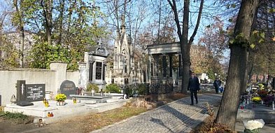 Uwaga! Zmiany w okolicach cmentarzy!-30800