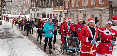 Pobiegnij i zostań św. Mikołajem!-31076