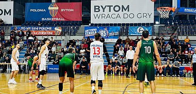 Koszykarze wygrali i są liderami-31866