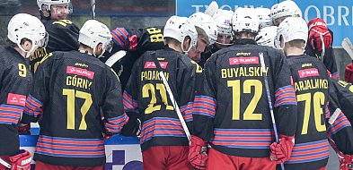 Hokeiści Polonii przegrali w Tychach-32425