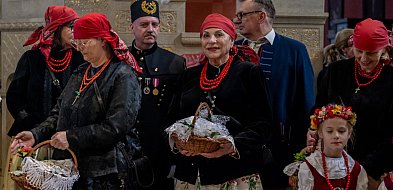 Łoblecyni po chopsku prziszli ze świynconkom