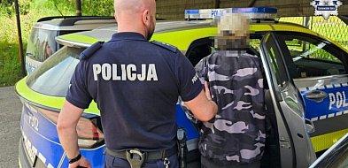Płacił nie swoją kartą, grozi mu 10 lat