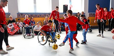 Piłkarze spotkali się ze wspaniałymi kibicami