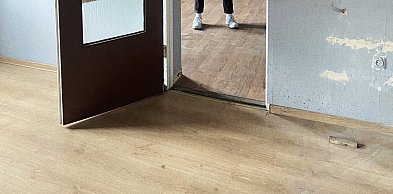 Mimo zakazu, sprawca przemocy wtargnął do mieszkania byłej partnerki