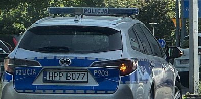Motocyklista i seniorka nie mieli szans z samochodami
