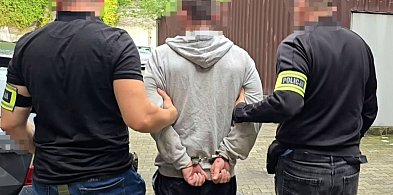 Przestępca już w rękach policjantów-29942